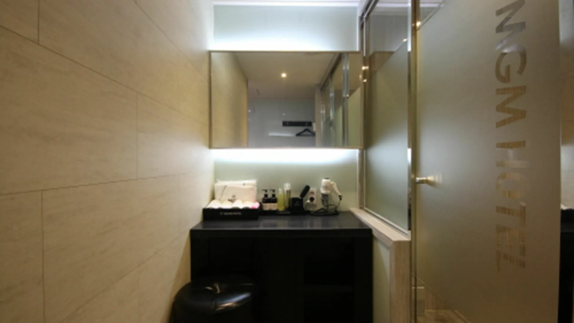 Mgm Hotel Busan 2*,